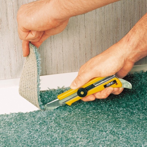 Nóż segmentowy do wykładzin 18mm OLFA OL