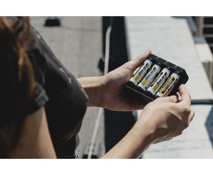 ARMYTEK Handy C4 Pro ładowarka do akumulatorów 4ch