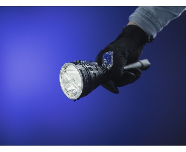 ARMYTEK Barracuda Pro ciepłe światło 1390 lm