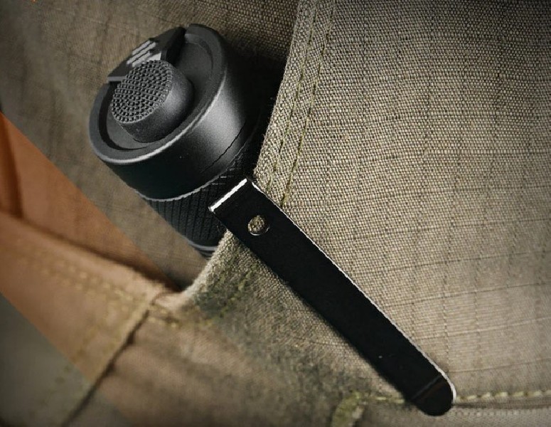 ACEBEAM P16 latarka taktyczna 1800 lm 484 m czarna