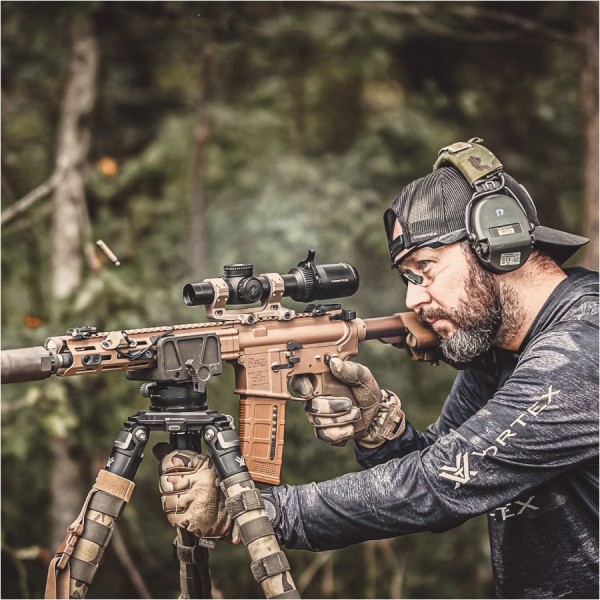 Luneta VORTEX Strike Eagle 1-8x24 FFP EBR-8