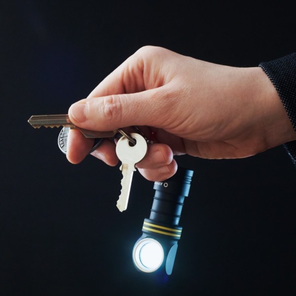 Latarka ARMYTEK Elf C1 światło Białe - 1000lm