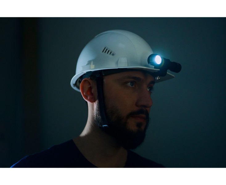 Latarka ARMYTEK Elf C2 światło Białe - 1100lm