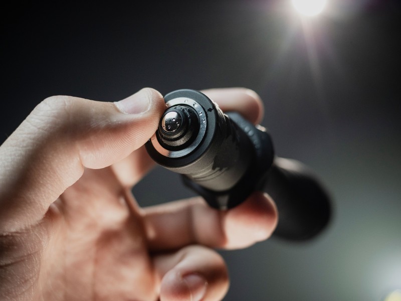 Armytek Dobermann Pro latarka 1400 lm ciepłe światło