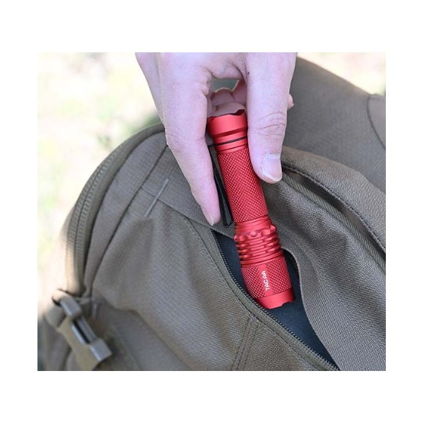 Latarka ACEBEAM TAC AA 2.0 czerwona 900 lm 360 m