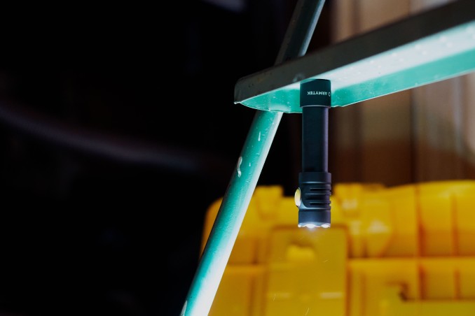 Latarka Armytek Prime C2 Pro 2230 lm ciepłe światło