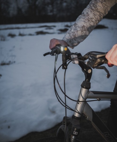 Latarka ARMYTEK Wizard C2 1200 lm światło białe