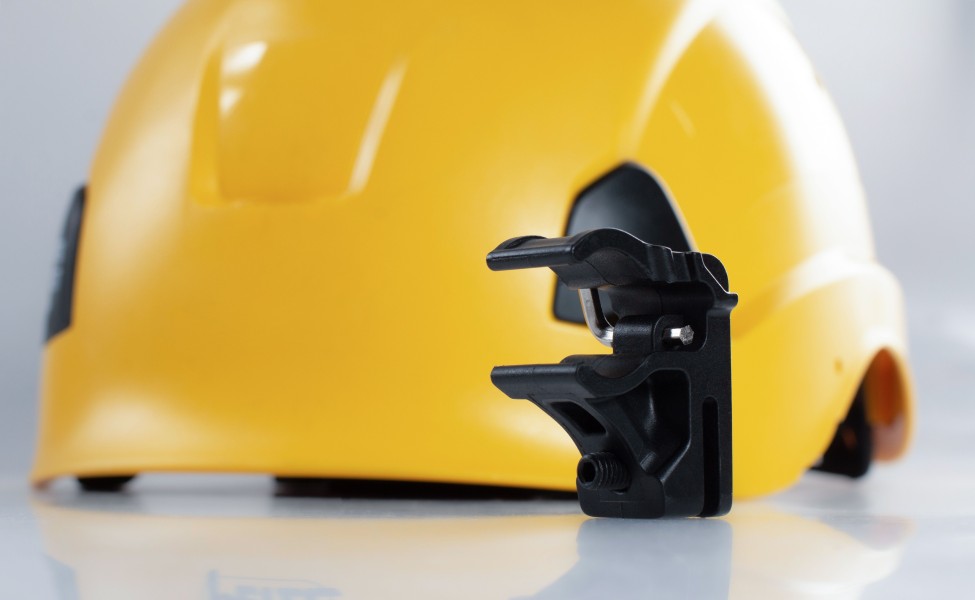 Montaż nakaskowy latarki ARMYTEK AHM-03