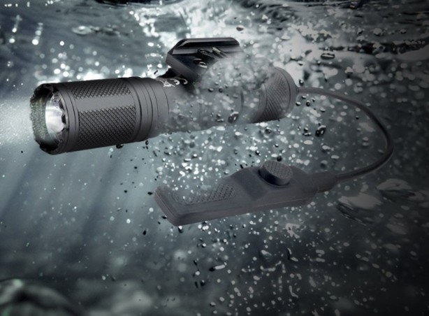 Acebeam G15 latarka taktyczna 1800 lm 390 m