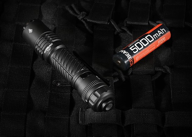 Acebeam T37 latarka taktyczna 4000 lm 6500K czarna