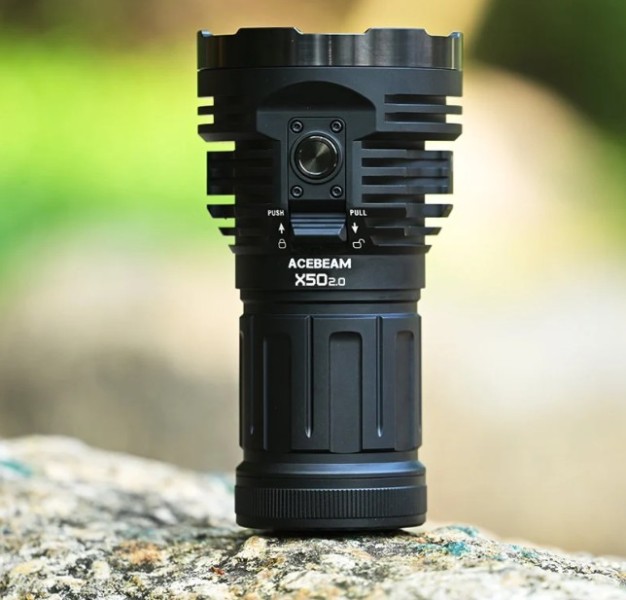 Latarka ACEBEAM X50 2.0 38000 lm 977 m 6500K Czarna