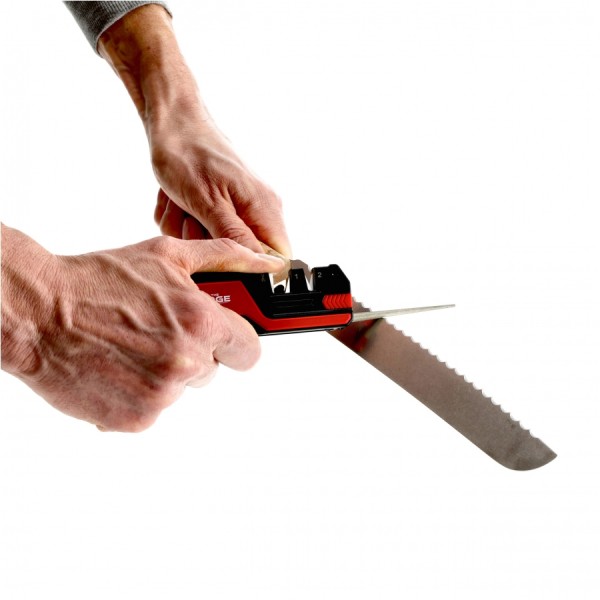 Ostrzałka THE EDGE bushSHARP czerwona z krzesiwem