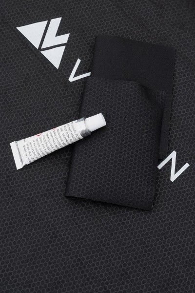 Mata turystyczna VOLVEN ULTRALIGHT PLUS - Czarna