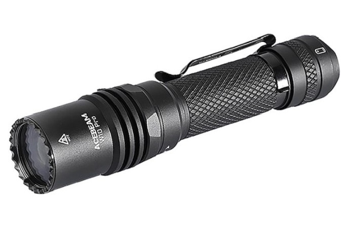 Latarka diodowa LEP ACEBEAM W10 PRO Światło Białe Czarna - 750lm 1425m