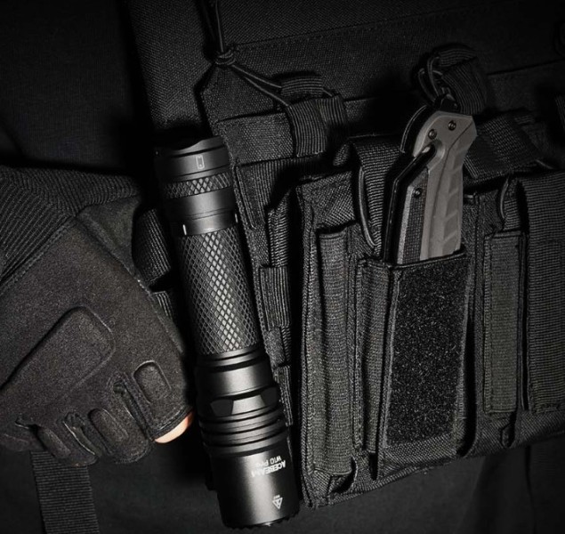 Latarka diodowa LEP ACEBEAM W10 PRO Światło...