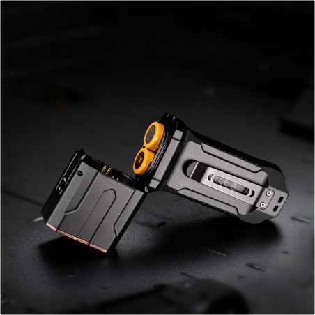 Latarka diodowa Fenix TK28R Światło Białe i Czerwone 6500–7000K - 6500lm 400m