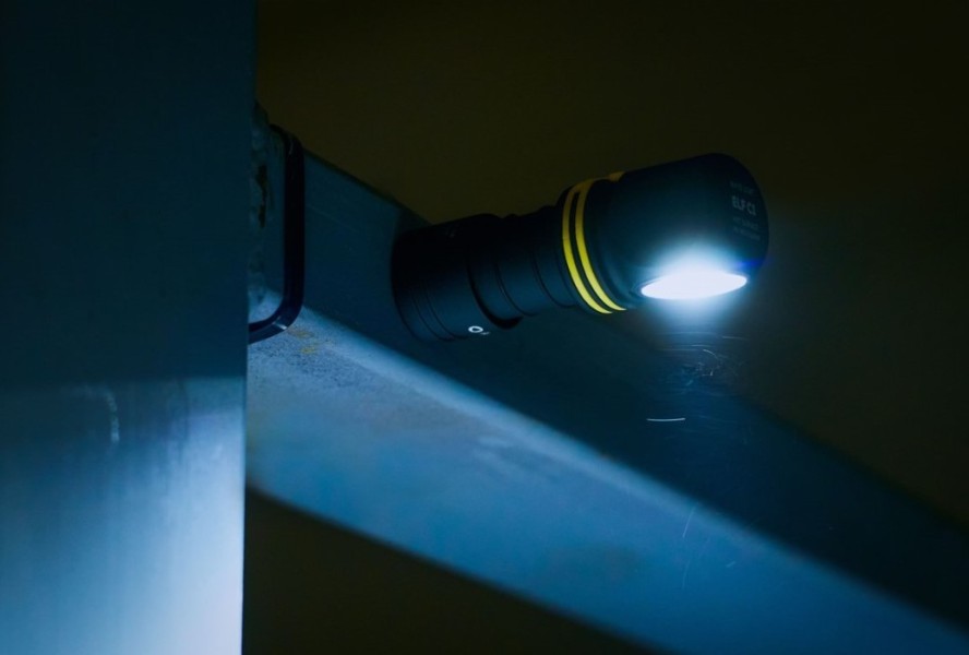 ARMYTEK Elf C1 ciepłe światło 1000 lm