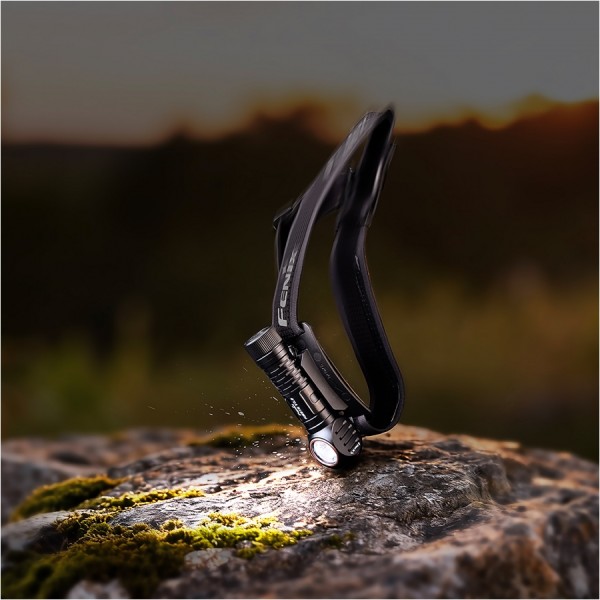 Latarka czołowa kątowa Fenix HM61R V3.0 -...