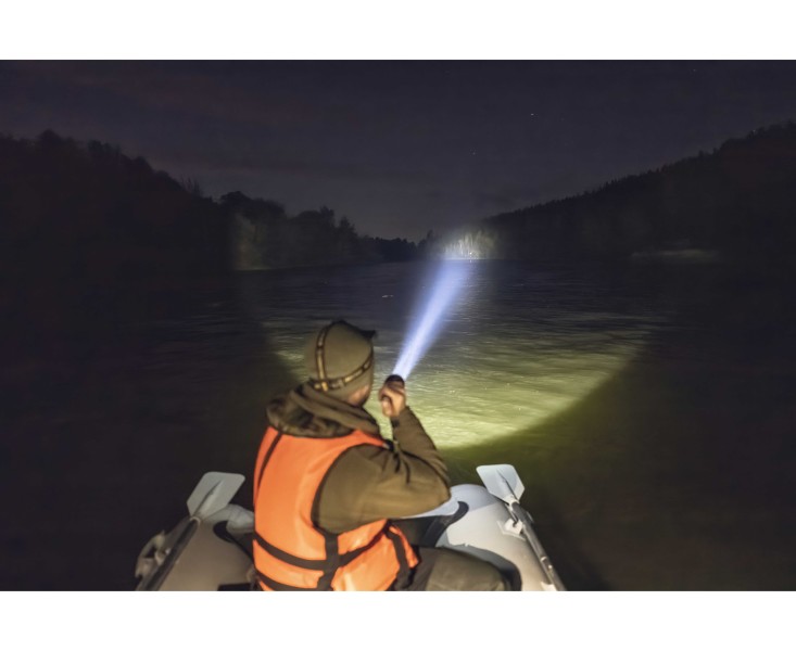 Latarka ARMYTEK Barracuda Pro Max Magnet USB...