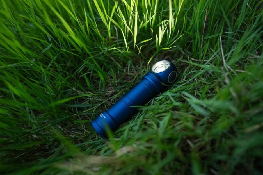 Latarka ARMYTEK Wizard C2 Pro Max LR Finland...