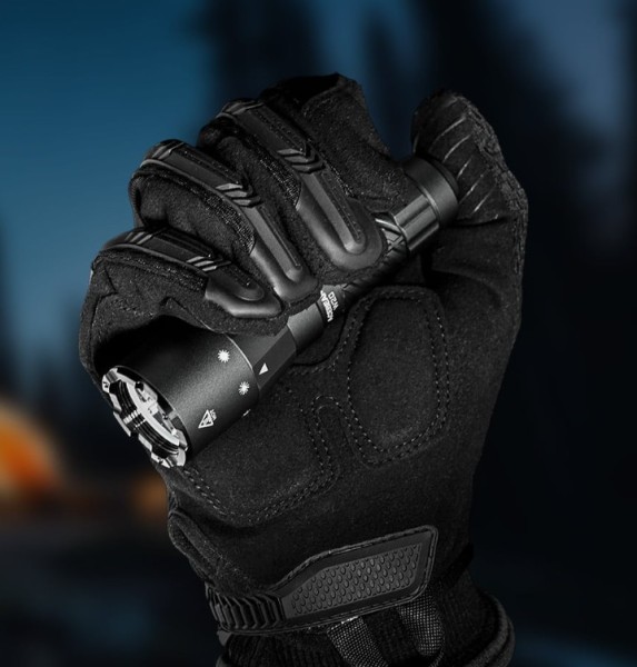 Latarka diodowa ACEBEAM W20 Światło Białe -...