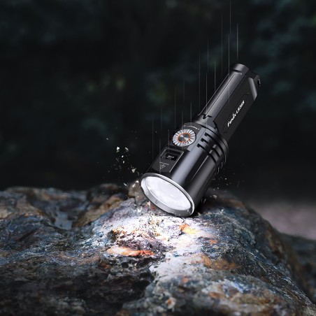 Latarka diodowa szperacz Fenix LR36R - 10000lm 1260m