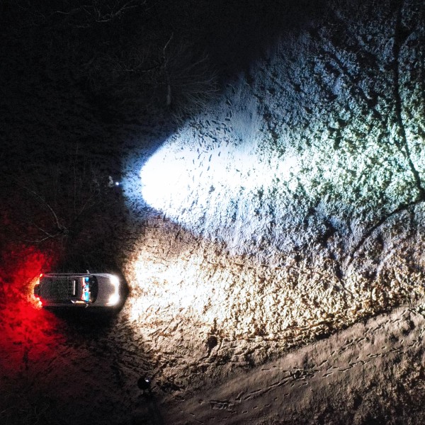 Latarka diodowa szperacz Fenix LR50R Światło...