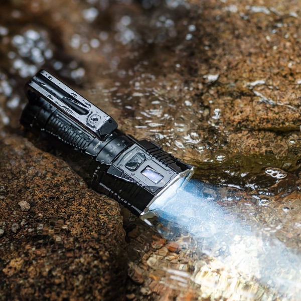 Latarka diodowa LED Fenix LR60R Światło Białe...