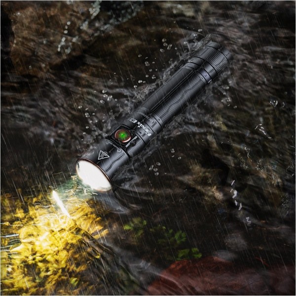 Latarka diodowa Fenix E35R Czarna - 3100lm