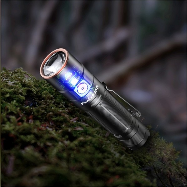 Latarka diodowa Fenix E35R Czarna - 3100lm