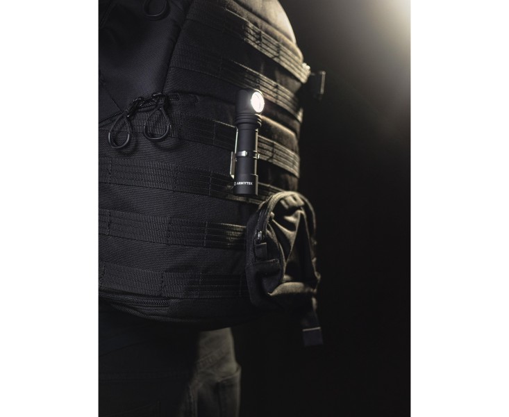 Latarka ARMYTEK Wizard C2 Pro Nichia 1600lm