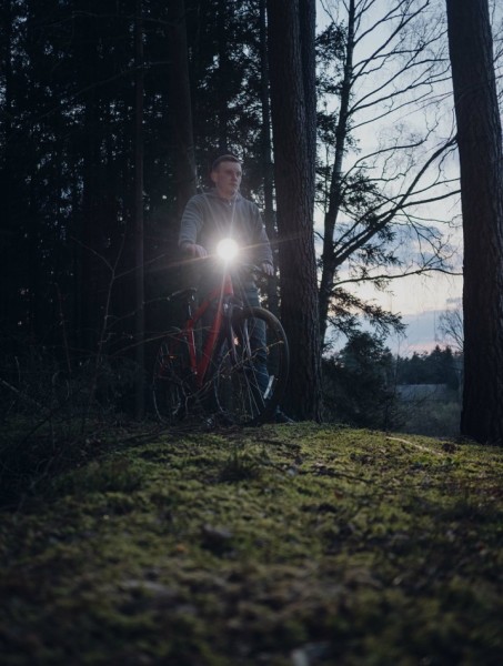 Latarka ARMYTEK Wizard C2 Pro Nichia 1600lm