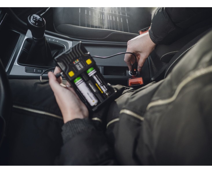 Ładowarka ARMYTEK Uni C2 Plug Type C