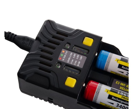 Ładowarka ARMYTEK Uni C2 Plug Type C