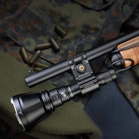 Latarka diodowa Fenix HT18R V2.0 - 3700lm 1100m