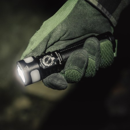 Latarka diodowa Fenix LD35R Czarna - 1800lm 337m