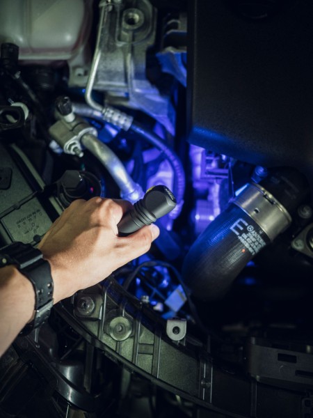 Latarka ARMYTEK Wizard C2 WUV 1100 lm