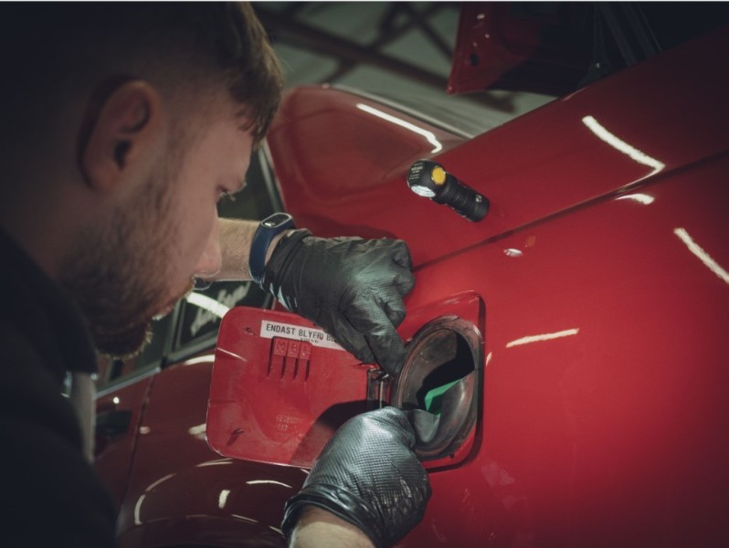 Armytek Wizard C1 Pro latarka 1000 lm białe światło