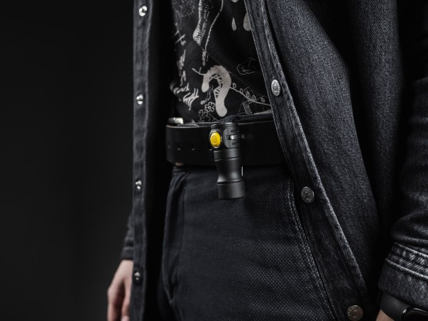 Latarka ARMYTEK Prime C1 Pro 1000 lm światło białe