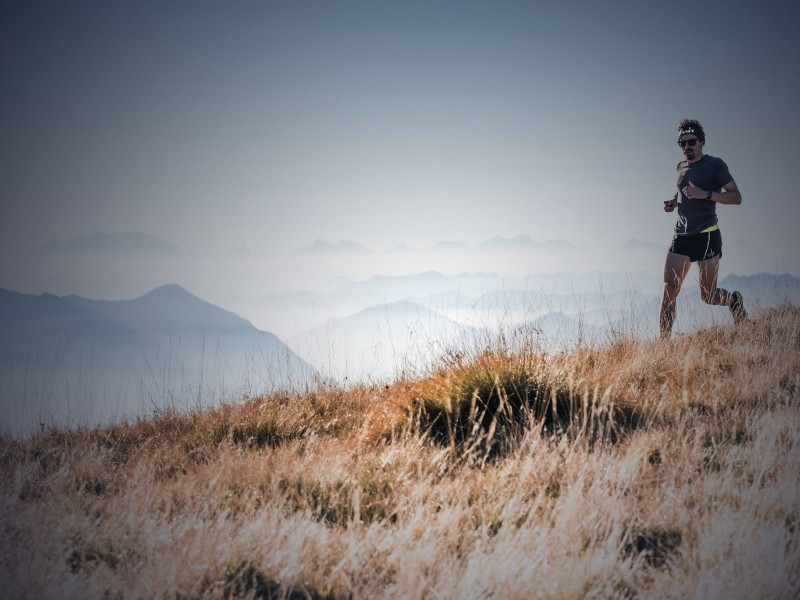 Opaska na głowę Fenix AFH-10 Niebieska