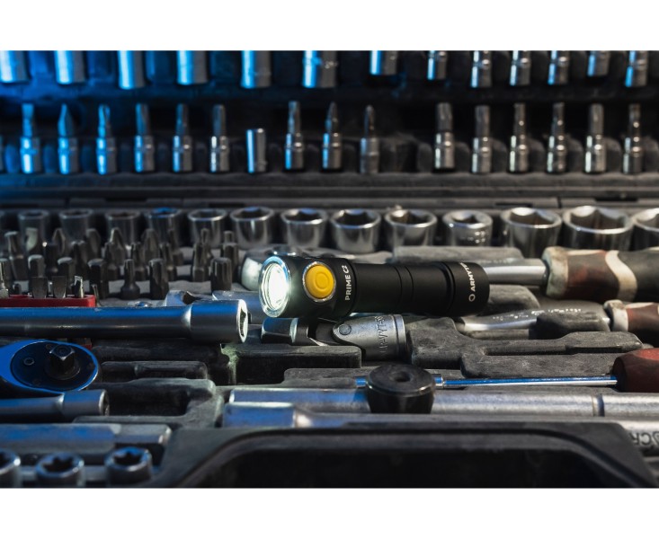 Latarka ARMYTEK Prime C2 Magnet USB 1000 lm