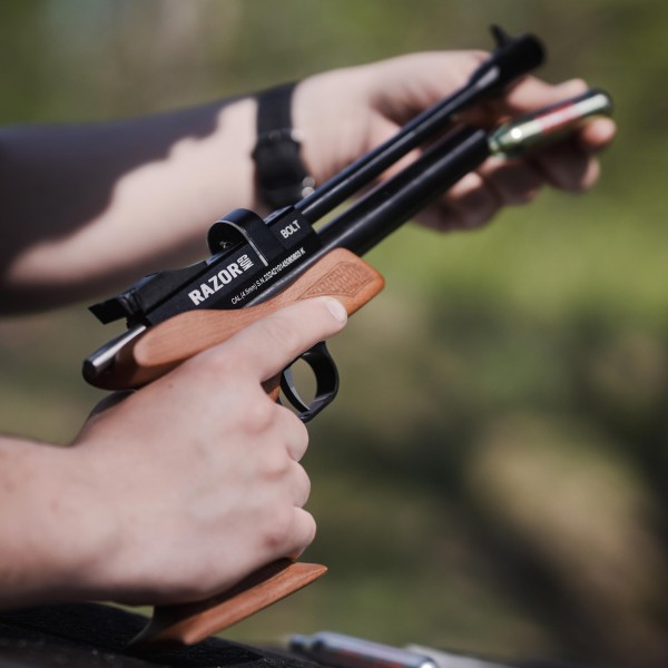 Pistolet wiatrówka RazorGun Bolt 5,5 mm CO2