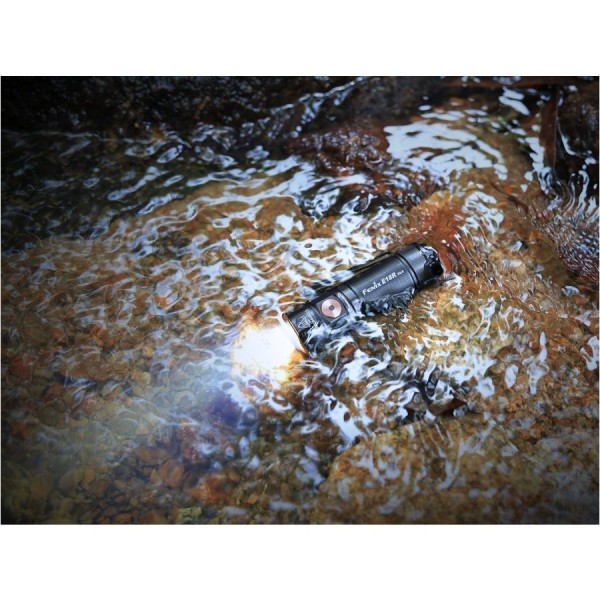 Latarka FENIX E18R V2.0 1200 lm USB-C