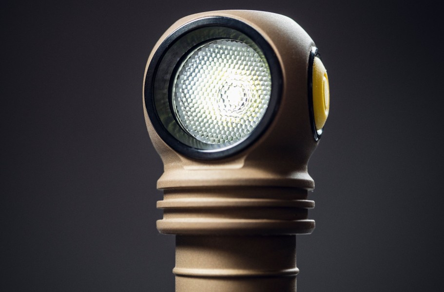 Armytek Wizard C2 Pro Max 4000 lm Piaskowy