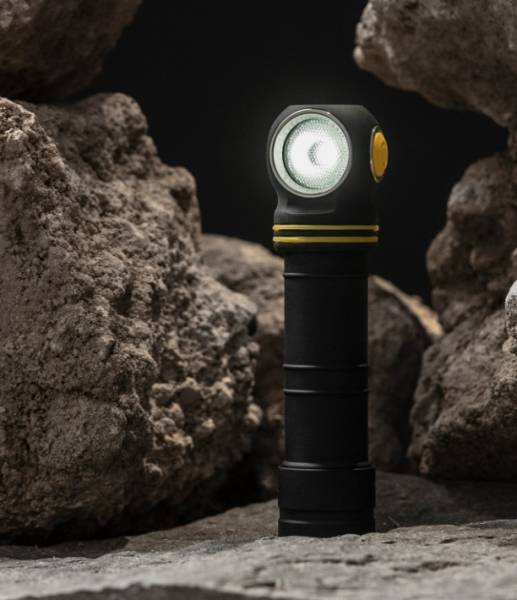 Latarka ARMYTEK Elf C2 Max USB-C Światło Białe...