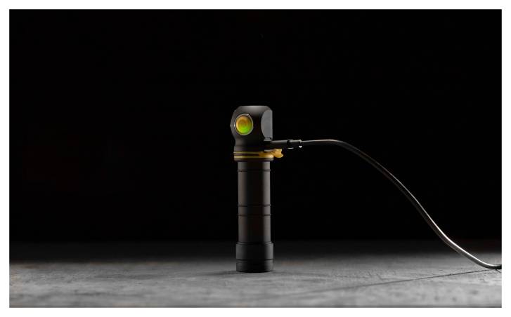 Latarka ARMYTEK Elf C2 Max LR USB-C Światło Białe Zimne - 4500lm 235m