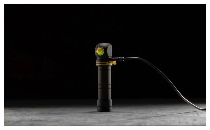 Latarka ARMYTEK Elf C2 Max LR USB-C Światło Białe Zimne - 4500lm 235m