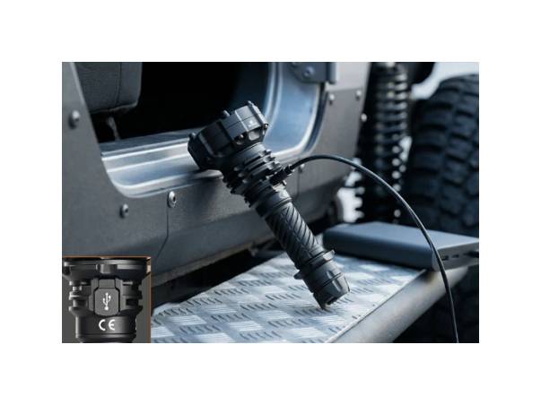 Latarka diodowa ACEBEAM P20 Mini Światło Białe 6500K Czarna - 4000lm 1035m