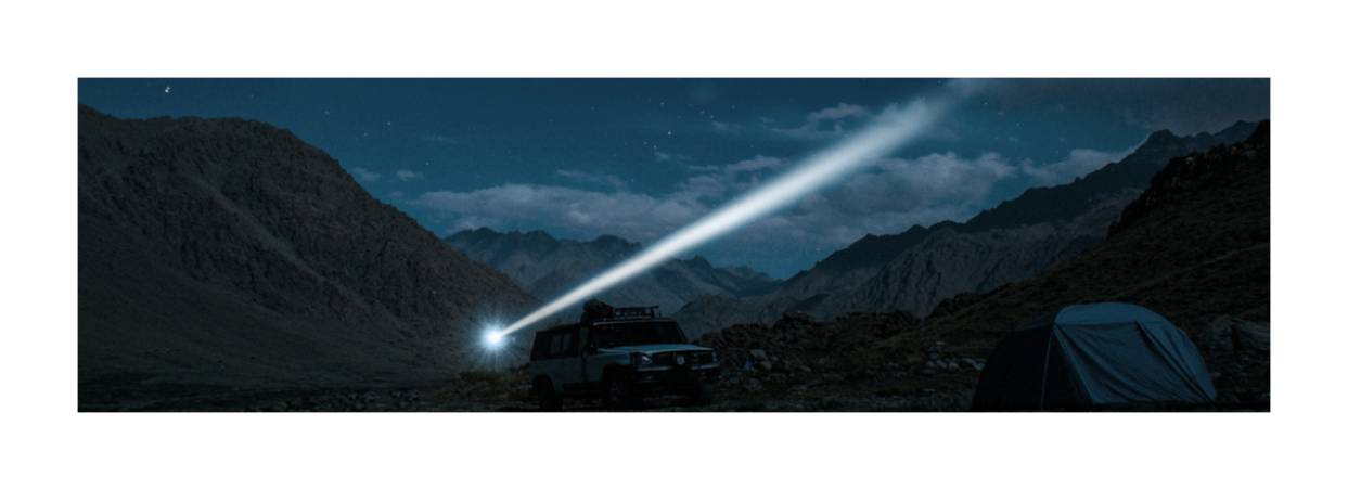 Latarka taktyczna LED Nitecore EDC37 Światło Białe - 8000lm 420m