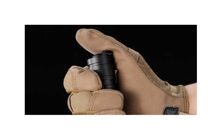 Latarka taktyczna LED Nitecore MH12 Pro Światło Białe - 3300lm 505m